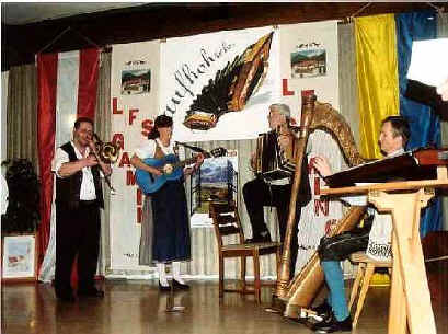 Die Fensterlmusi beim AufhOHRchen in Scheibbs